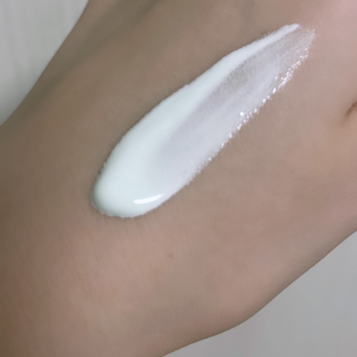 トーンアップUV エッセンス/サンカット®/日焼け止めローションを使ったクチコミ（2枚目）