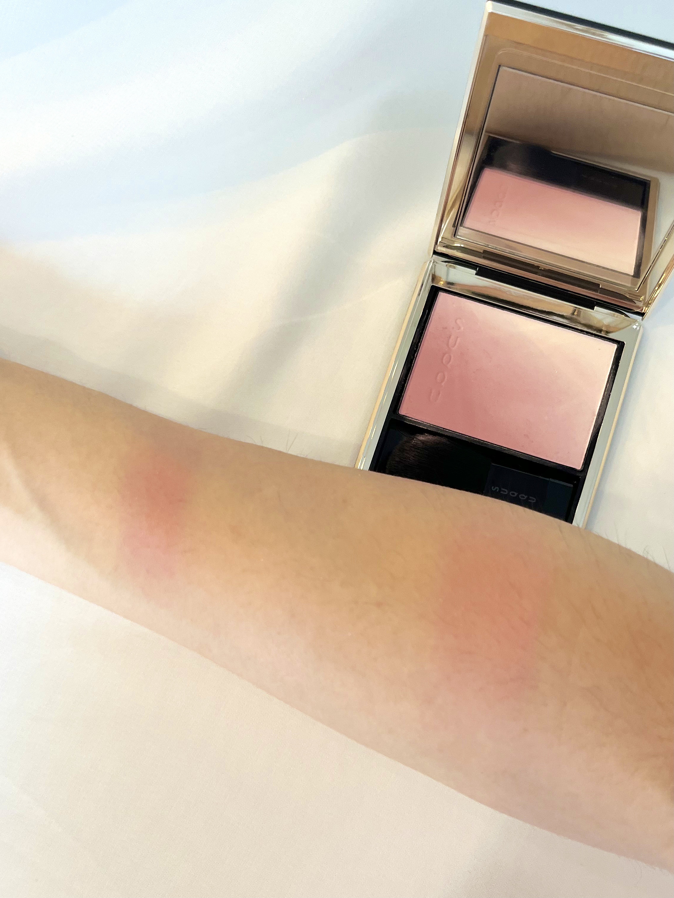 ブラーリング カラー ブラッシュ/SUQQU/パウダーチークを使ったクチコミ（2枚目）