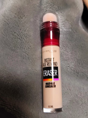 MAYBELLINE NEW YORK インスタント コンシーラーのクチコミ「コンシーラーを購入したくどれにしようかと見ていましたが、スティックになっていて便利そうだったの.....」（2枚目）