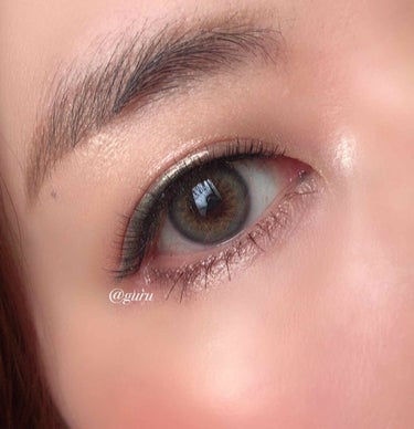 HOURGLASS  Scattered Light Glitter Eyeshadow/HOURGLASS/ジェル・クリームアイシャドウを使ったクチコミ（2枚目）