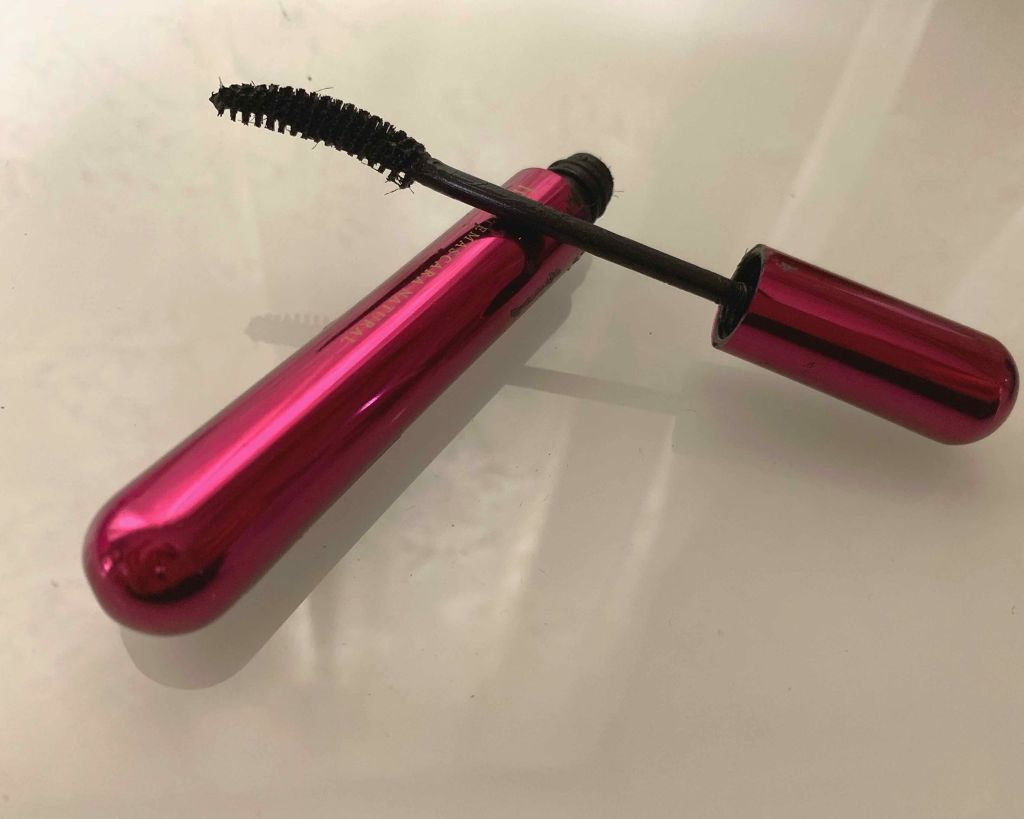 モテマスカラ リペア Lo(ロング)/UZU BY FLOWFUSHI/マスカラ下地を使ったクチコミ（2枚目）