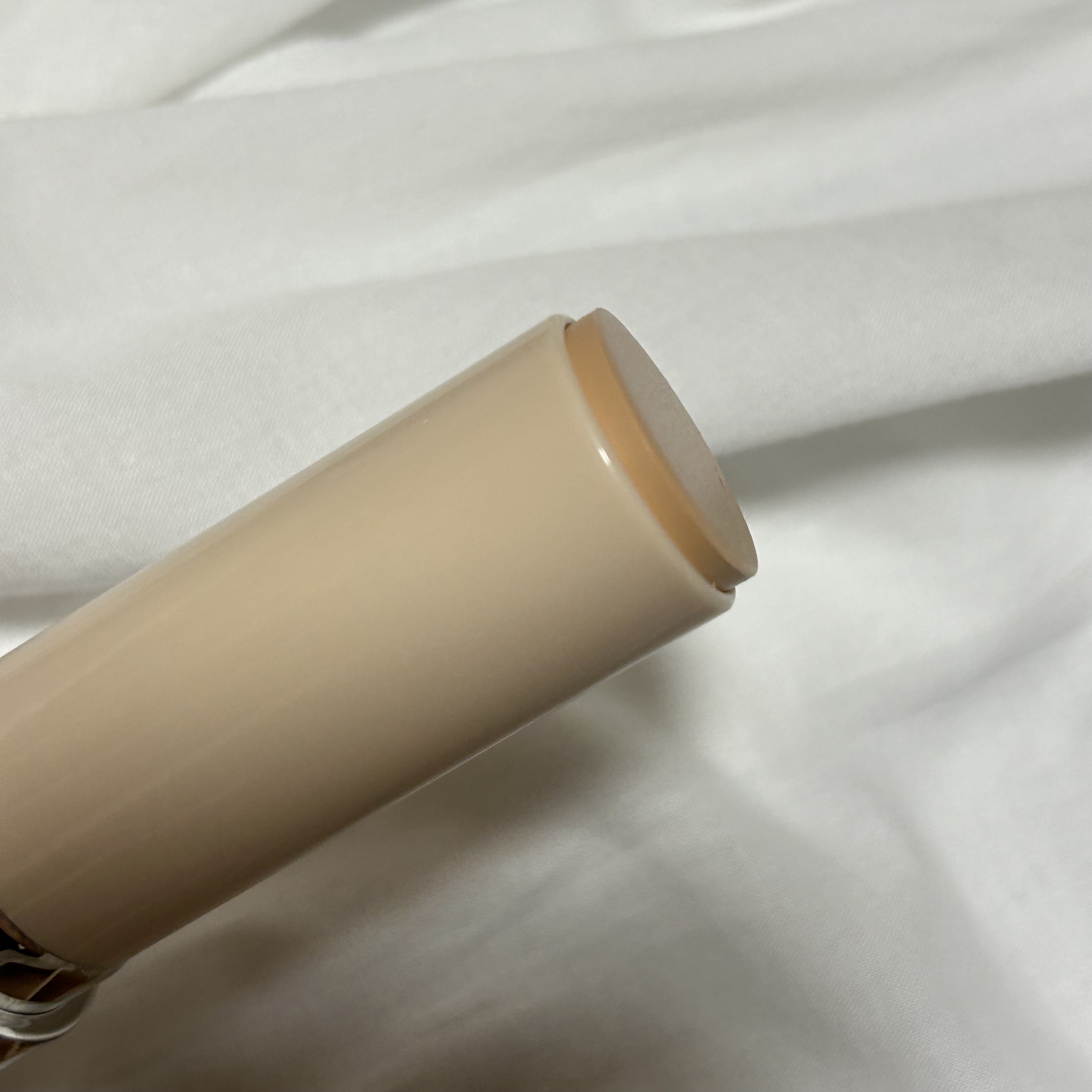 シルキースティックファンデーション ベージュ/KAMIKA/その他ファンデーションを使ったクチコミ（3枚目）