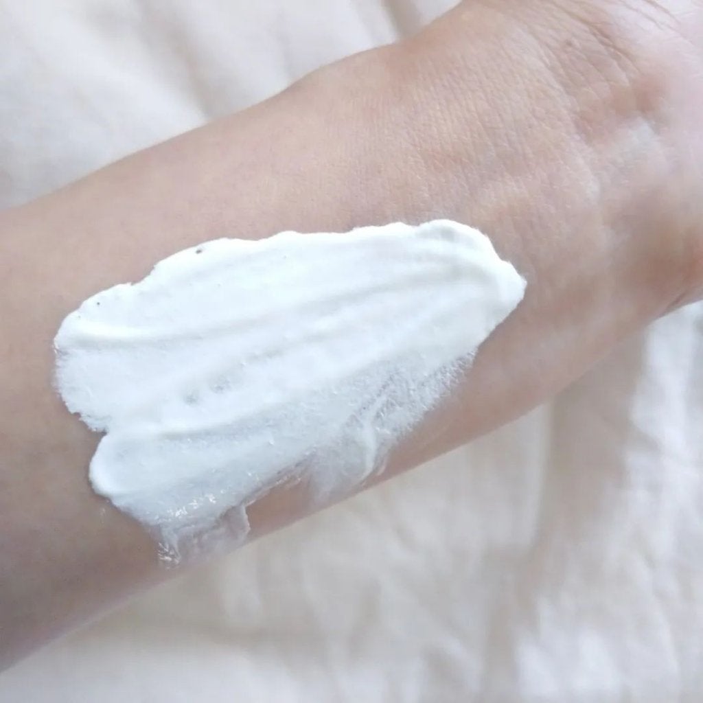 seiko_official on LIPS 「シミ、ポツポツケアに\洗顔と同時に/美白成分がお肌にしっかり浸..」(5枚目)