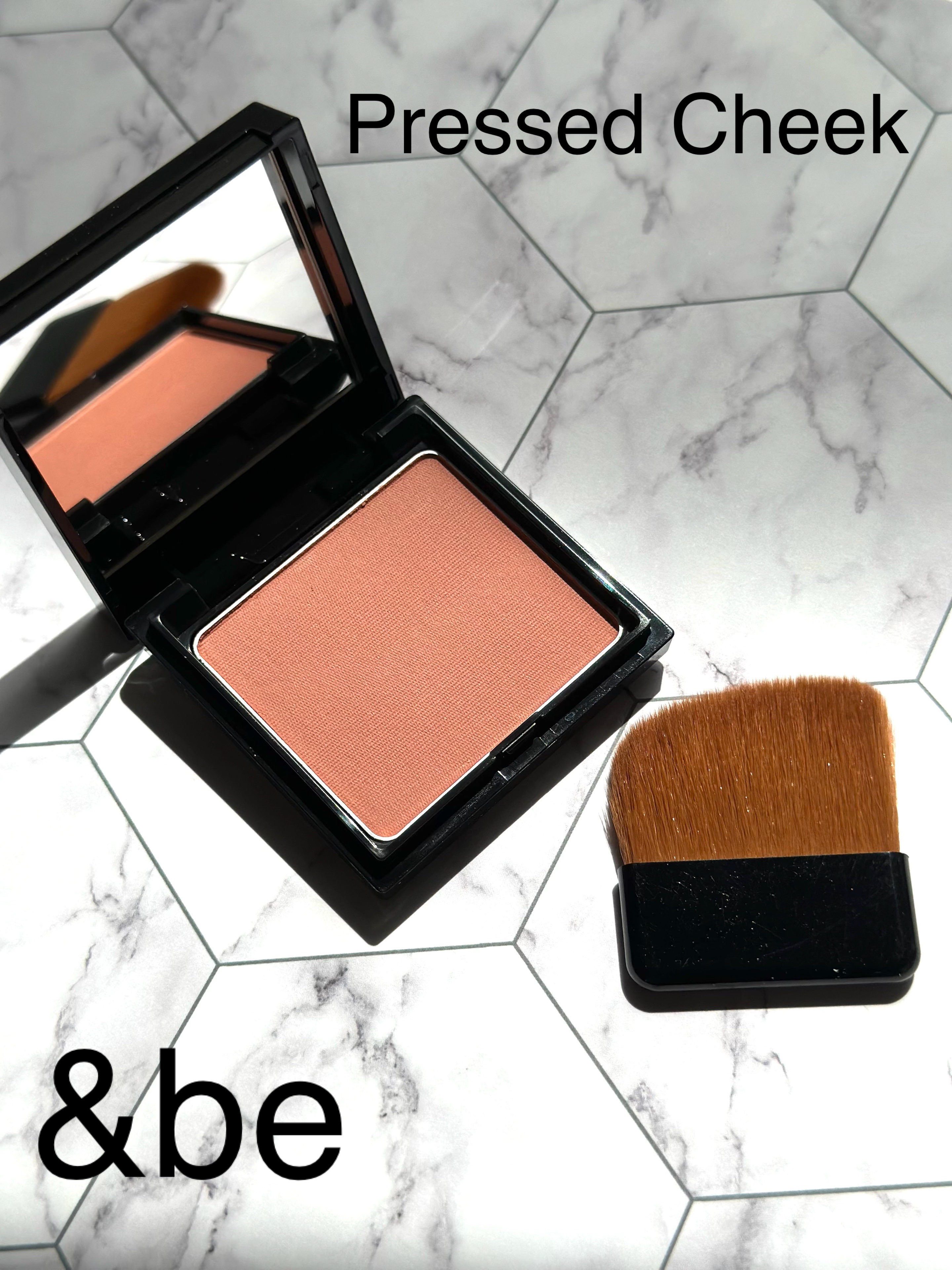 プレストチーク/＆be/パウダーチークを使ったクチコミ（1枚目）