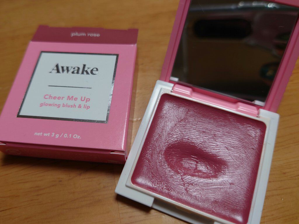 チアミーアップ グロウイング ブラッシュ＆リップ 01 plum rose/Awake/口紅を使ったクチコミ（1枚目）