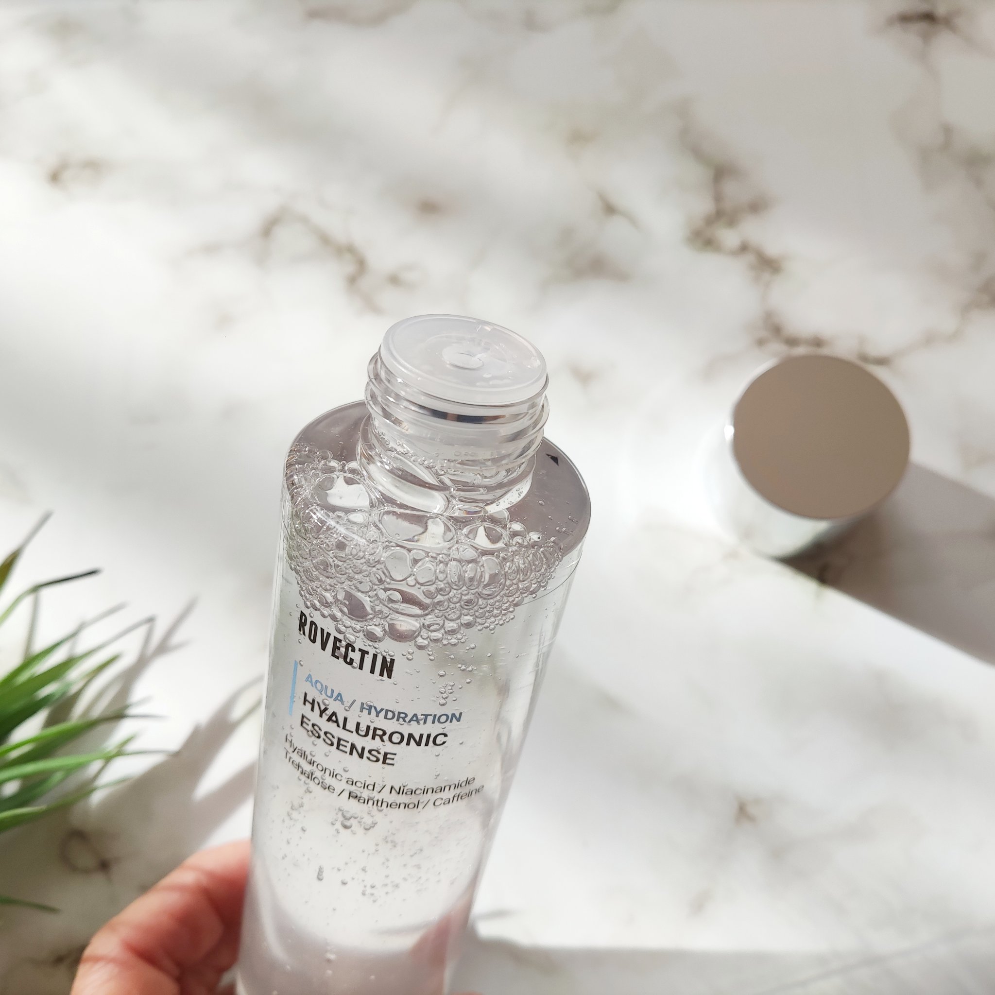 アクアヒアルロニックエッセンス/ロベクチン/化粧水を使ったクチコミ（3枚目）