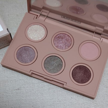 プリマ バレリーナ ミニ アイシャドウ パレット/ローラ メルシエ/アイシャドウパレットを使ったクチコミ(2枚目)