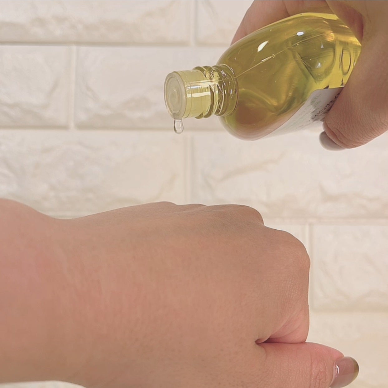 シェイピングオイル(Shaping Oil)/フレイオイル(freioil)/ボディオイルを使ったクチコミ(4枚目)