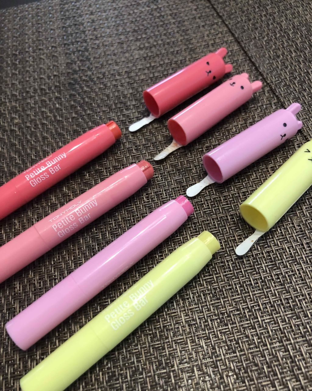 プチバニー グロスバー/TONYMOLY/リップグロスを使ったクチコミ(4枚目)