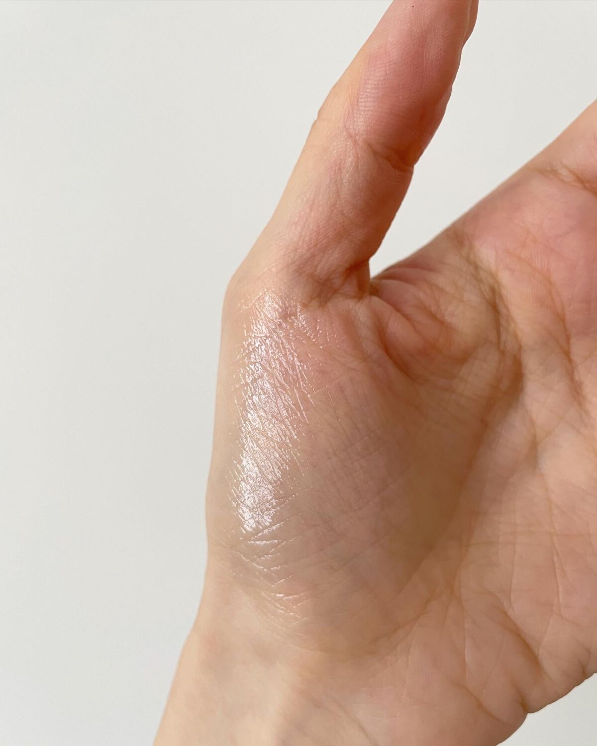 ニベア ディープモイスチャーリップ メルティタイプ/ニベア/リップクリームを使ったクチコミ(4枚目)