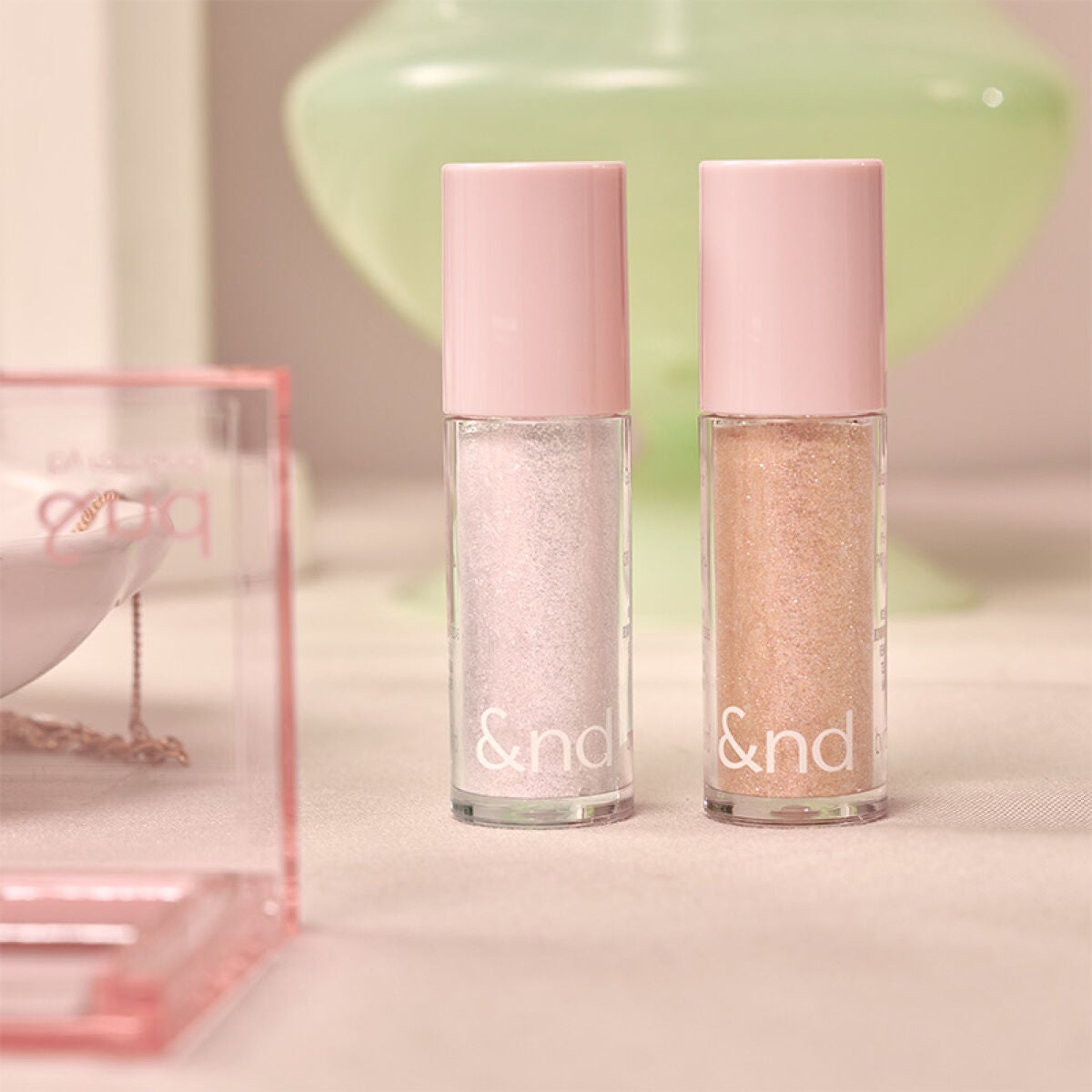 アンドバイロムアンド グラッシーアイグリッター &nd by rom&nd