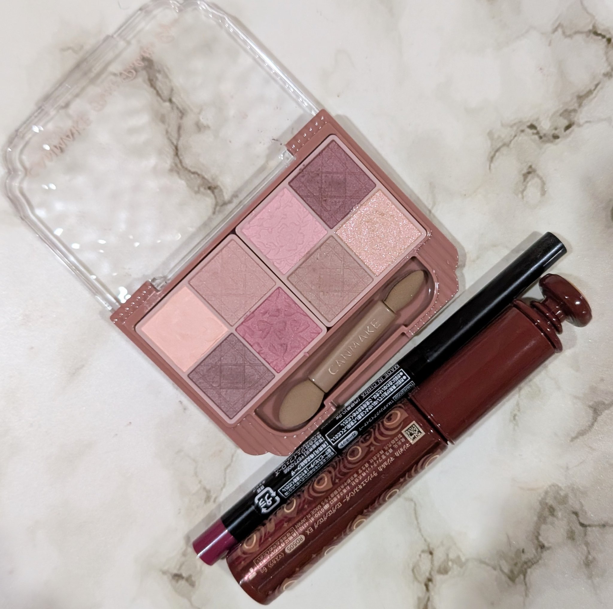 クレヨンタッチミー メタリックアイライナー/キャンドゥ/ペンシルアイライナーを使ったクチコミ（1枚目）