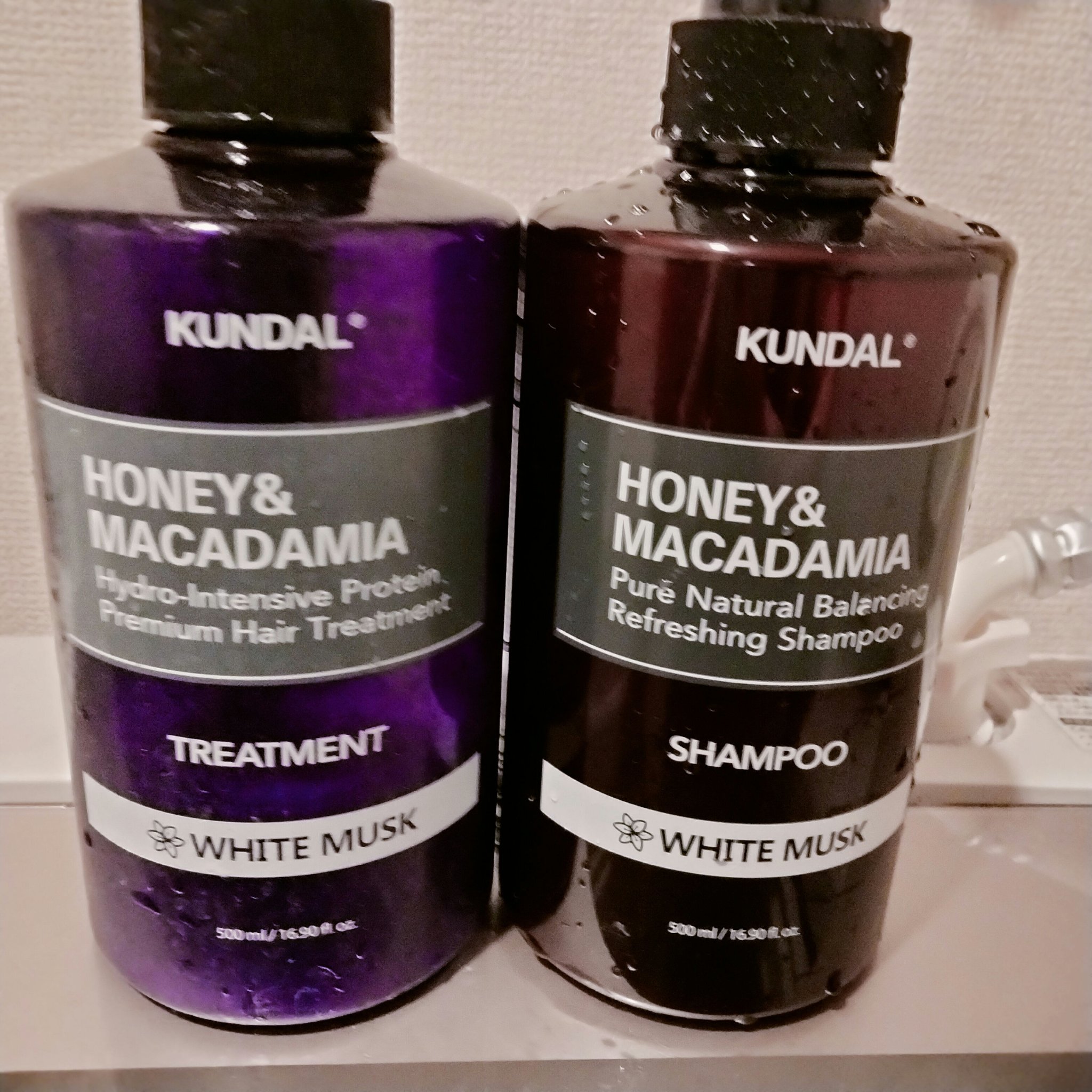  KUNDAL
ネイチャーシャンプー&プロテイントリートメント
04.チェリーブラッサム
05.ホワイトムスク

結果から言うと
私の髪には合いませんでした
パサパサになりました😇
乾かしたあとのまぁビビリ毛の多いこと…
トリートメントも