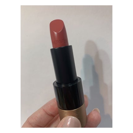 〈ルージュ・エルメス〉 ルージュ ア レーヴル サティネ/エルメス/口紅を使ったクチコミ(2枚目)