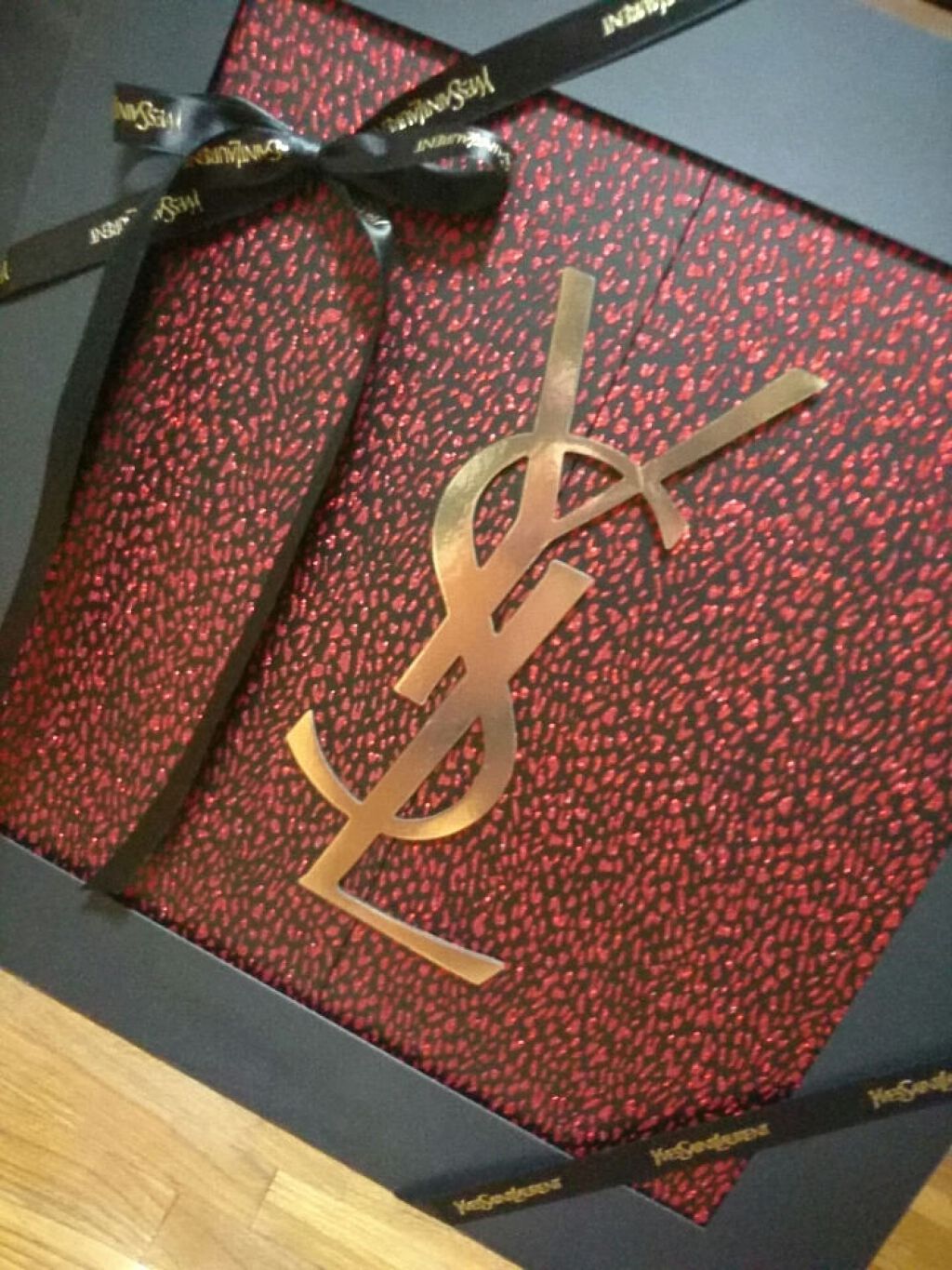 YVES SAINT LAURENT BEAUTE ノエル アドベント カレンダーのクチコミ「こんばんは！
鬼滅の刃を観に行って爆睡してしまったきんぎょです←
（気がつくと煉獄さんが…(´.....」（1枚目）