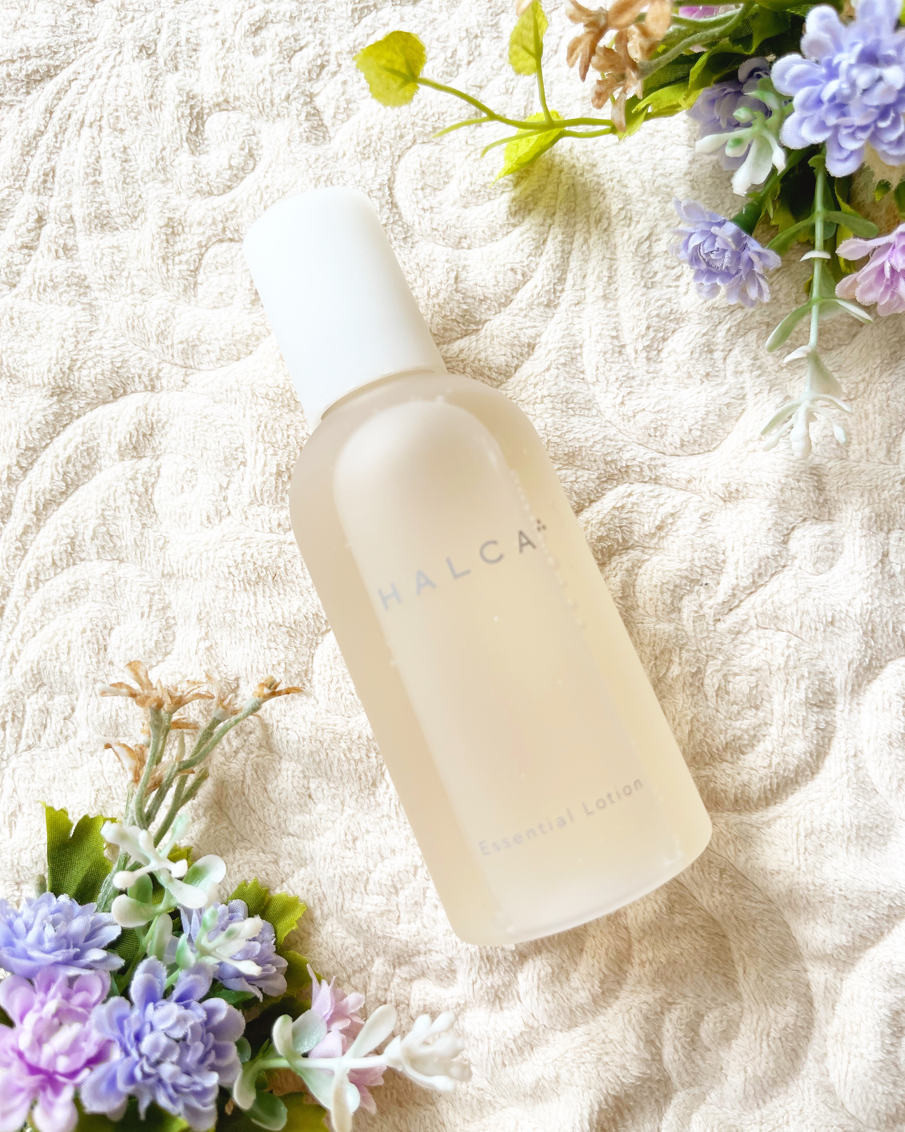 HALCA エッセンシャルローションのクチコミ「＊

化粧水を
HALCA (ハルカ) エッセンシャルローション
に変えたら
肌の調子が良い😳.....」（1枚目）