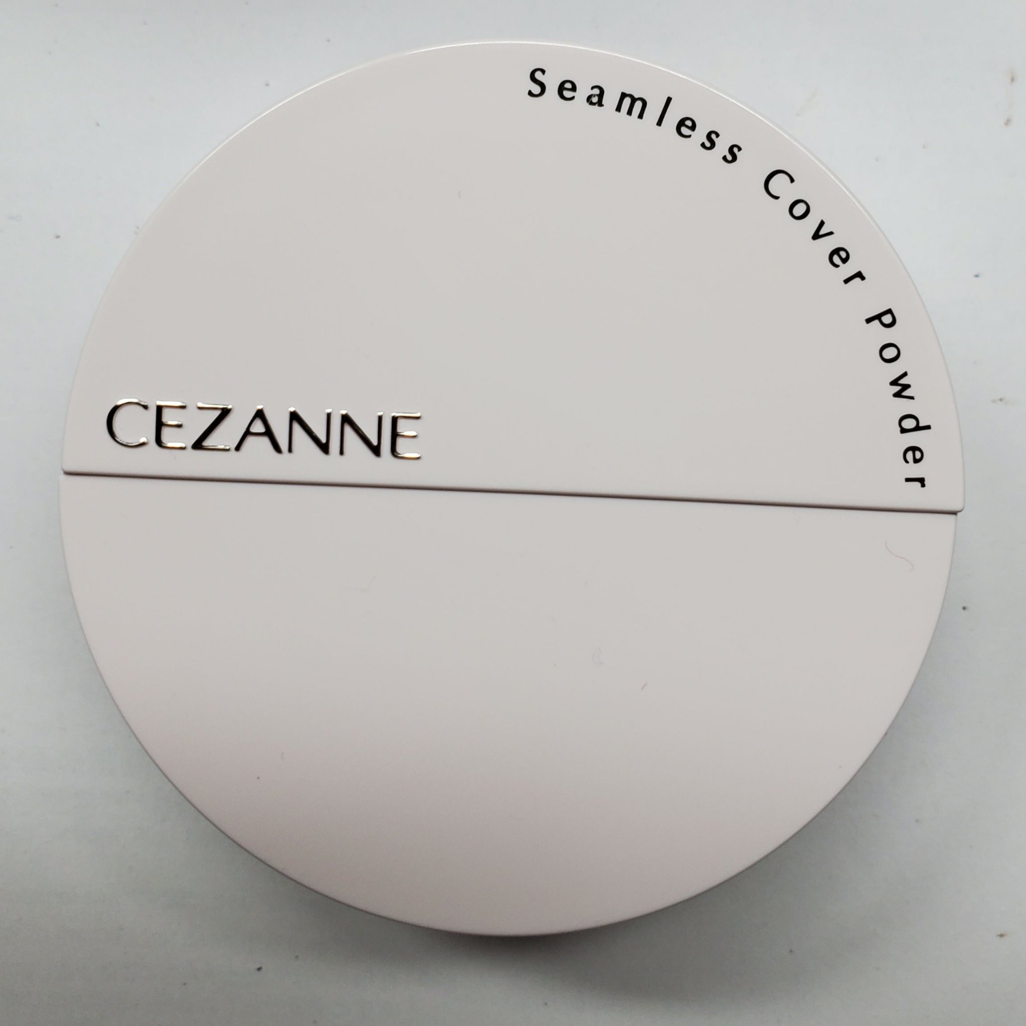 シームレスカバーパウダー/CEZANNE/フェイスパウダーを使ったクチコミ（3枚目）