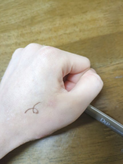 シルキーリキッドアイライナーWP/D-UP/リキッドアイライナーを使ったクチコミ(2枚目)