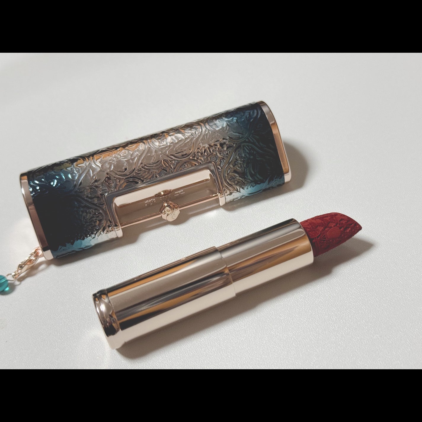 百花同心錠 彫刻リップ/花西子/口紅を使ったクチコミ(2枚目)