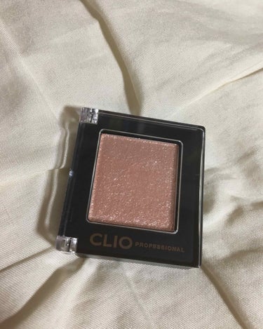 CLIO professional アイシャドウG10

(画像2枚目と動画は加工なしです)

めちゃめちゃラメが華やかなアイシャドウ💎✨

ADDICTIONのアイシャドウに憧れていたけどちょっと手が