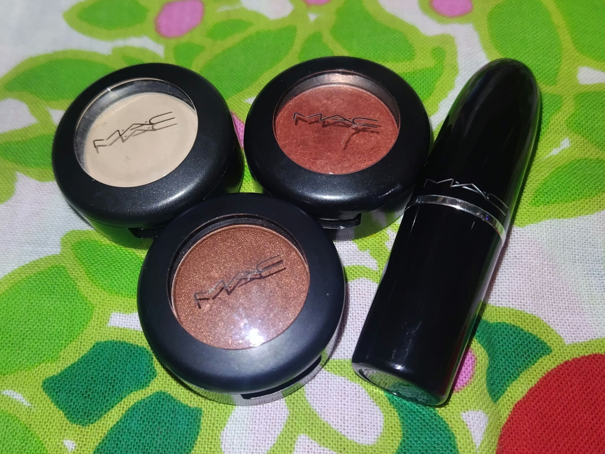 スモール アイシャドウ コッパーリング/M・A・C/単色アイシャドウを使ったクチコミ（1枚目）