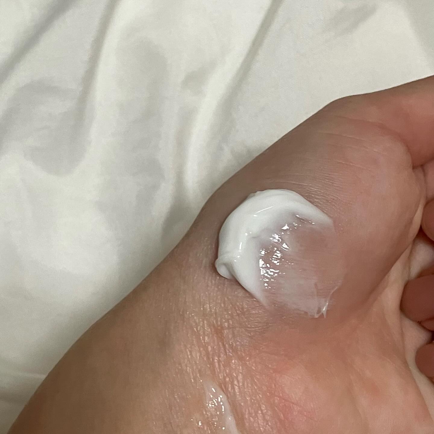 シカクリーム/ASUNE /フェイスクリームを使ったクチコミ（3枚目）