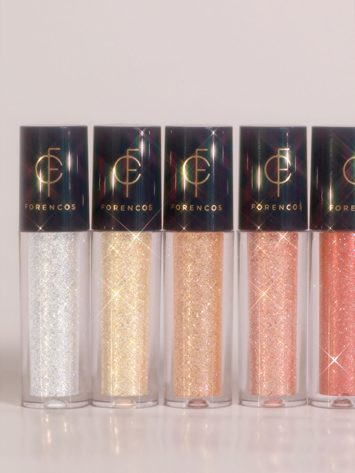 涙袋ぷっくり うるうるメイクにぴったりなグリッターをプレゼント!（2枚目）