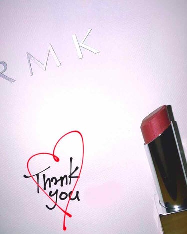 🥀RMK インジスティブル グローリップス 12 ミックスベリーローズ

マットなリップを使うことが多いわたし今回初のRMKでした🌟
実際見た時に少し赤いかな？とおもったけれど塗ってみると自然になじみま