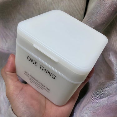 ONE THING シカピーリングトナーパッドのクチコミ「ONE THING　ワンシング
【CICAピーリングトナーパッド】

角質ケアもできる拭き取り.....」（2枚目）