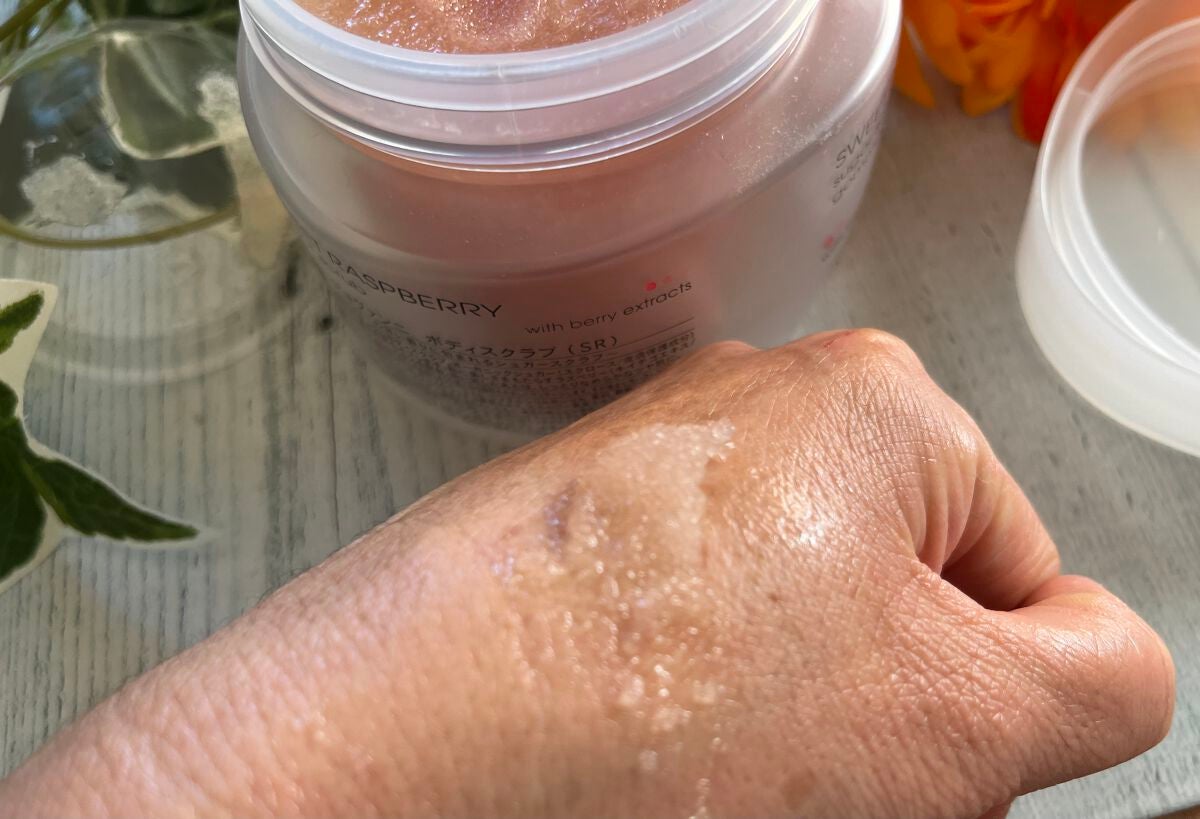 ジョヴァンニ シュガー ボディスクラブ スイートラズベリー/giovanni/ボディスクラブを使ったクチコミ(3枚目)