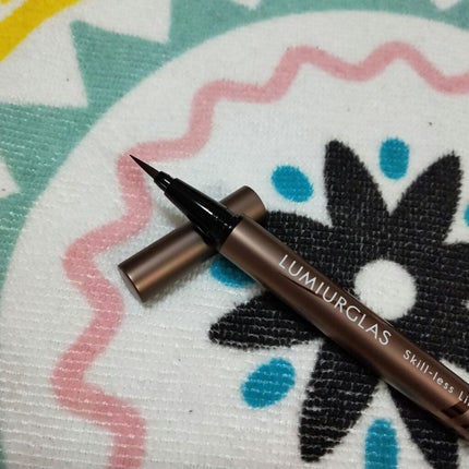 スキルレスライナー/LUMIURGLAS/リキッドアイライナーを使ったクチコミ(2枚目)