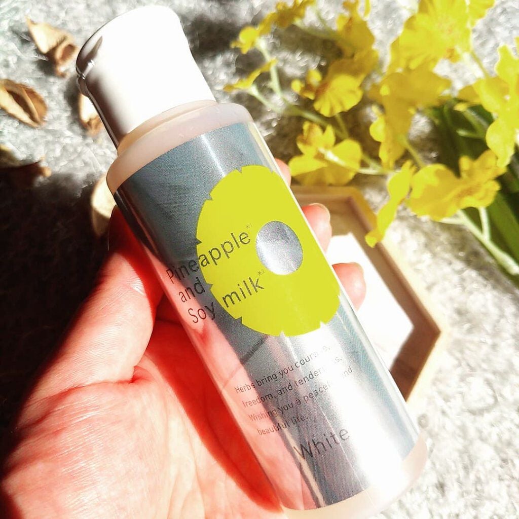 パイナップル豆乳ローションプレミアム美白/鈴木ハーブ研究所/ボディローションを使ったクチコミ(2枚目)