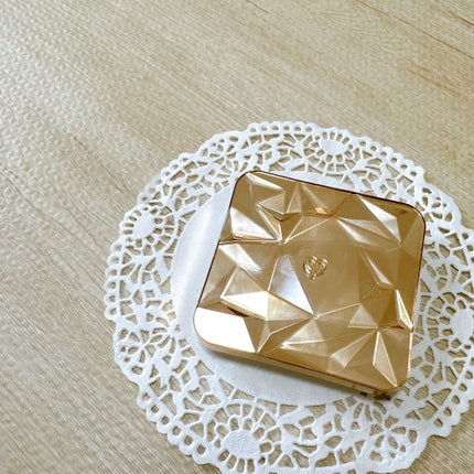 ル・レオスールデクラ /クレ・ド・ポー ボーテ/パウダーハイライトを使ったクチコミ(3枚目)