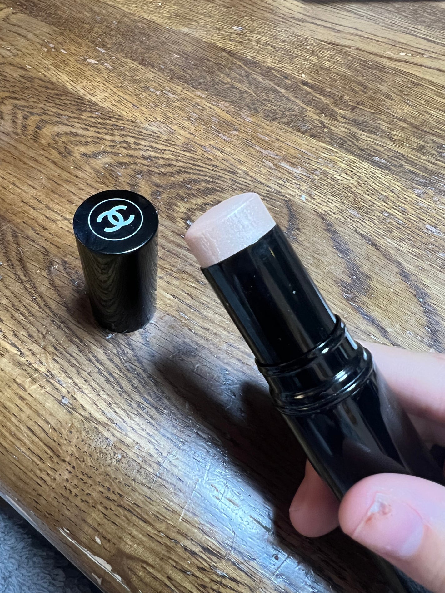 ボーム エサンシエル/CHANEL/スティックハイライトを使ったクチコミ(2枚目)