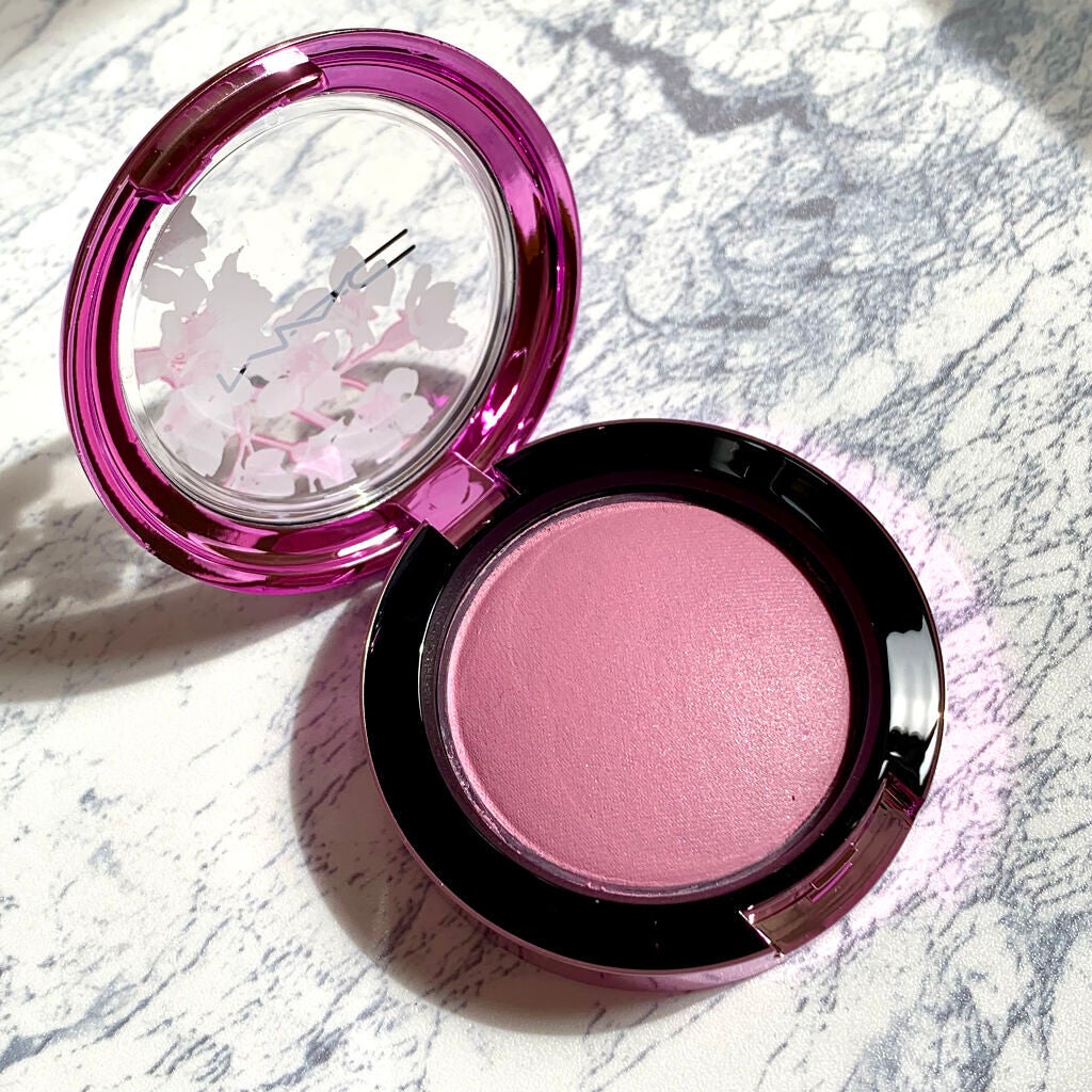 グロー プレイ ブラッシュ WILD CHERRY COLLECTION/M・A・C/パウダーチークを使ったクチコミ(2枚目)