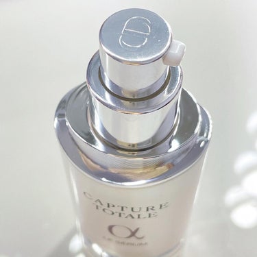 Dior カプチュール トータル ル セラムのクチコミ「新商品ルセラム🫧

DIOR様( @diorbeauty )の
カプチュールトータル ル セラ.....」（3枚目）