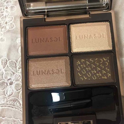 セレクション・ドゥ・ショコラアイズ/LUNASOL/アイシャドウパレットを使ったクチコミ(1枚目)