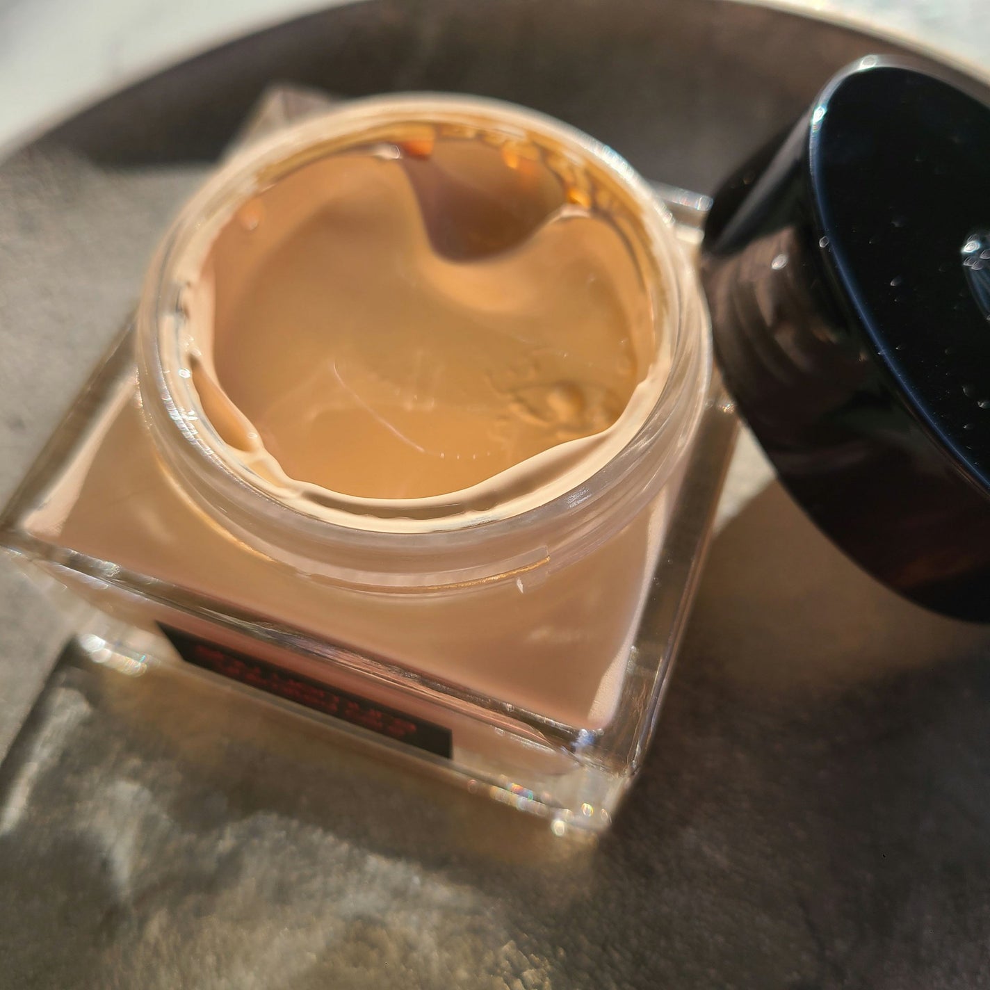 アンリミテッド ケア セラムイン クリーム ファンデーション/shu uemura/クリーム・エマルジョンファンデーションを使ったクチコミ(4枚目)