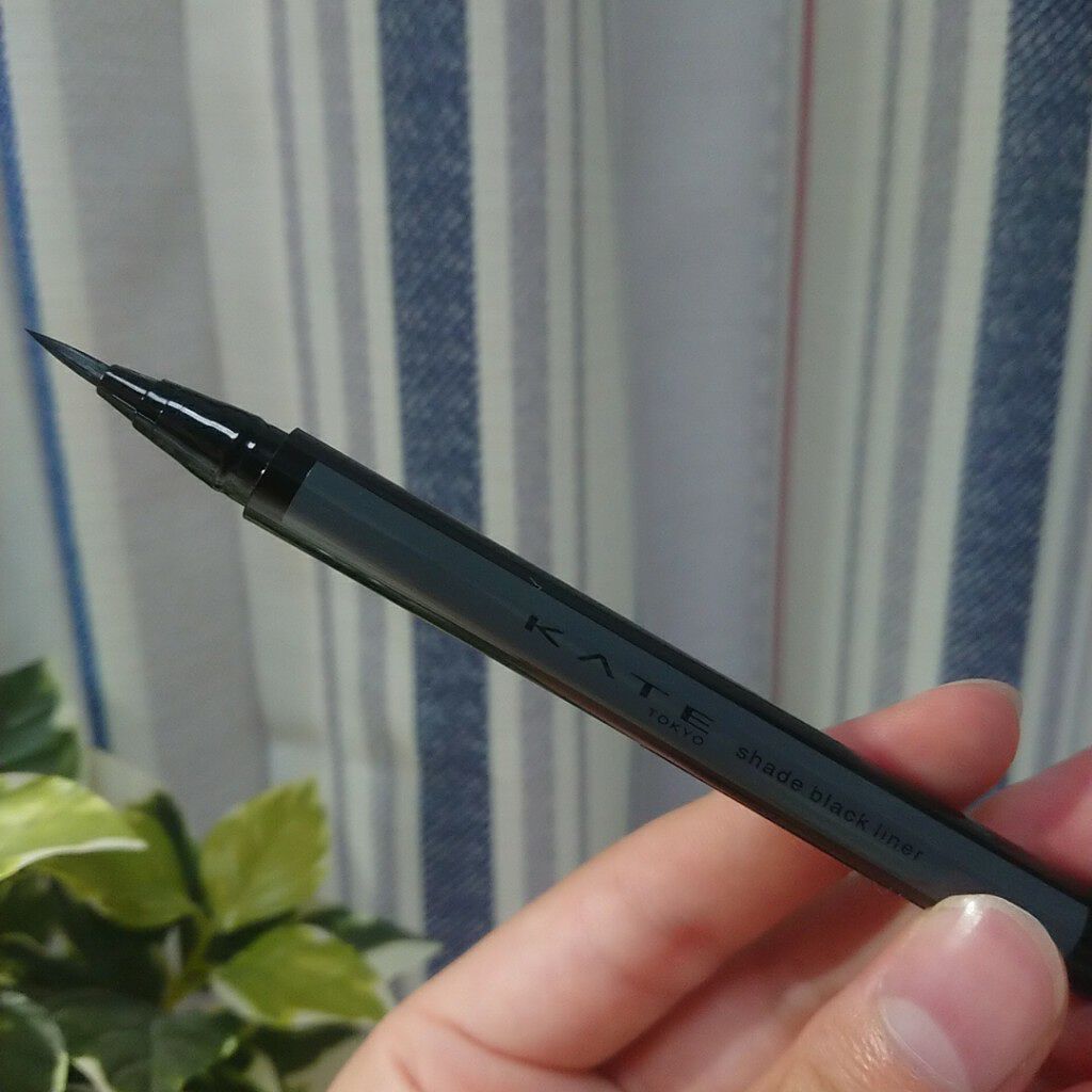 シェードブラックライナー/KATE/リキッドアイライナーを使ったクチコミ（3枚目）