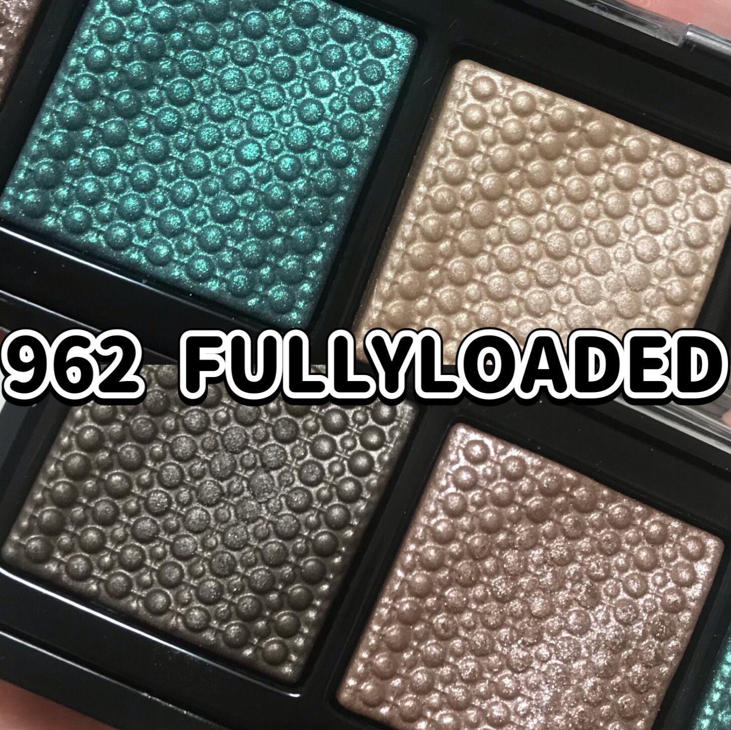 ソー フィアス！ プリズマティック パレット/REVLON/アイシャドウパレットを使ったクチコミ（1枚目）