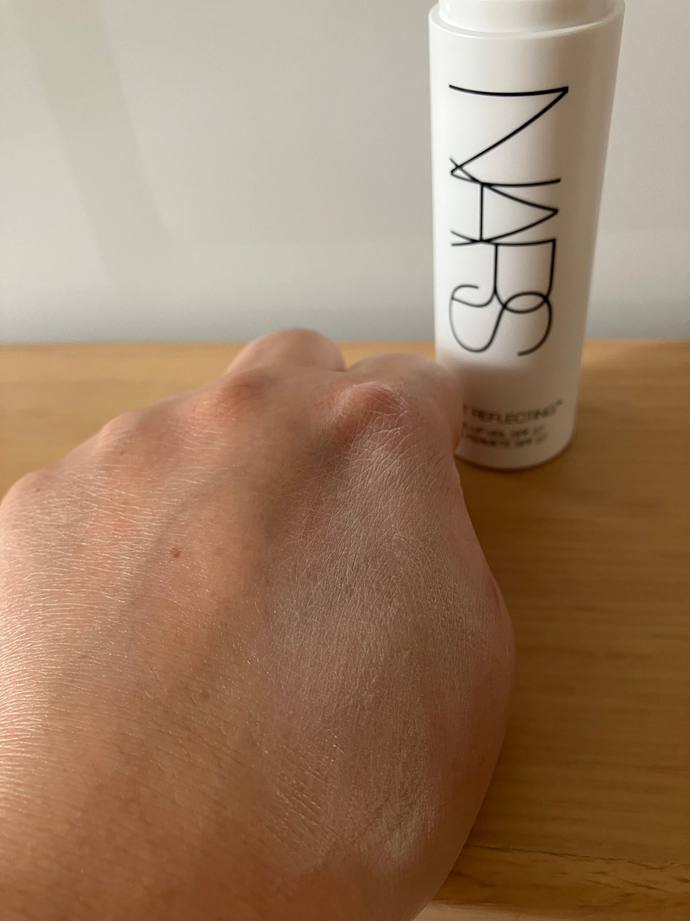 ライトリフレクティング トーンアップヴェール/NARS/化粧下地を使ったクチコミ(6枚目)