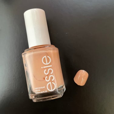 エッシー エッシー オリジナル ネイルポリッシュのクチコミ「

essie の オリジナルネイルポリッシュ666ハイクラスアフェア

2枚目 1度塗り
3.....」（3枚目）