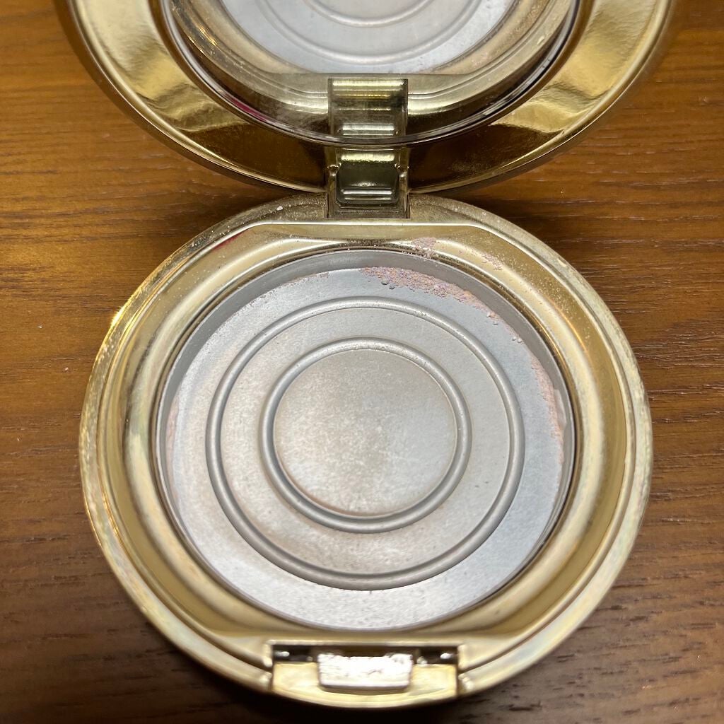 ラ プードル オートニュアンス/Elégance/プレストパウダーを使ったクチコミ(1枚目)