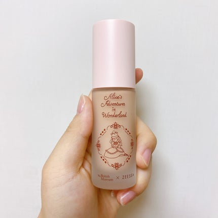 ZEESEA アリス リキッドファンデーションのクチコミ「\ZEESEA アリス リキッドファンデーション/
01 アイボリー
パッケージが可愛くて.....」(2枚目)