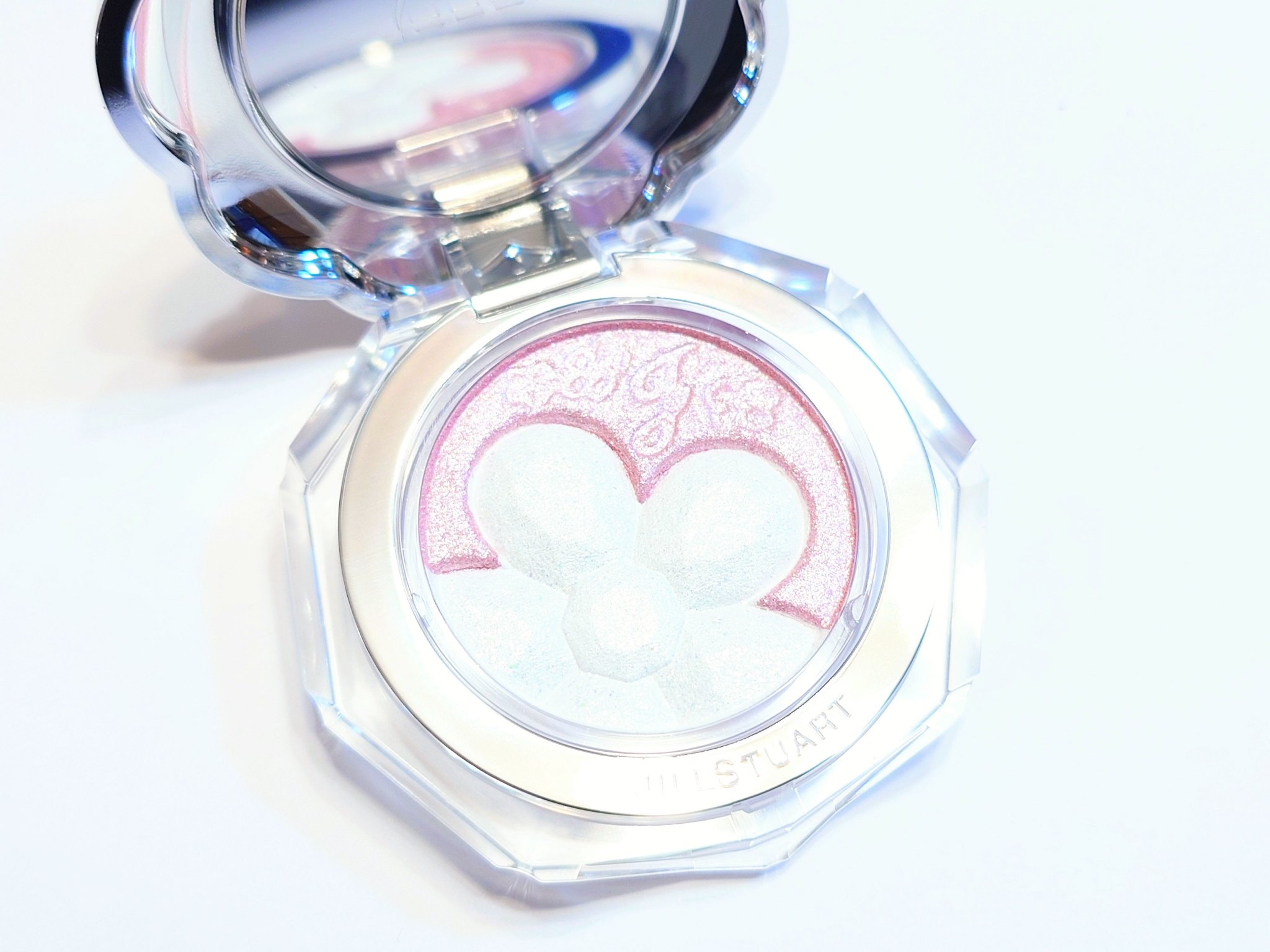 ジルスチュアート クリスタルブルーム ペタルクチュールアイズ デュオ/JILL STUART/アイシャドウパレットを使ったクチコミ（2枚目）