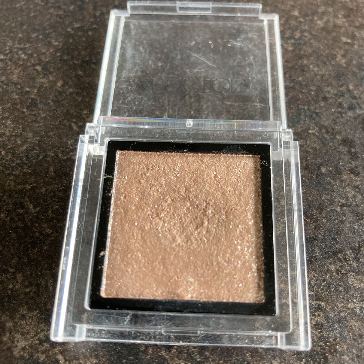 アディクション ザ アイシャドウ スパークル/ADDICTION/単色アイシャドウを使ったクチコミ（2枚目）