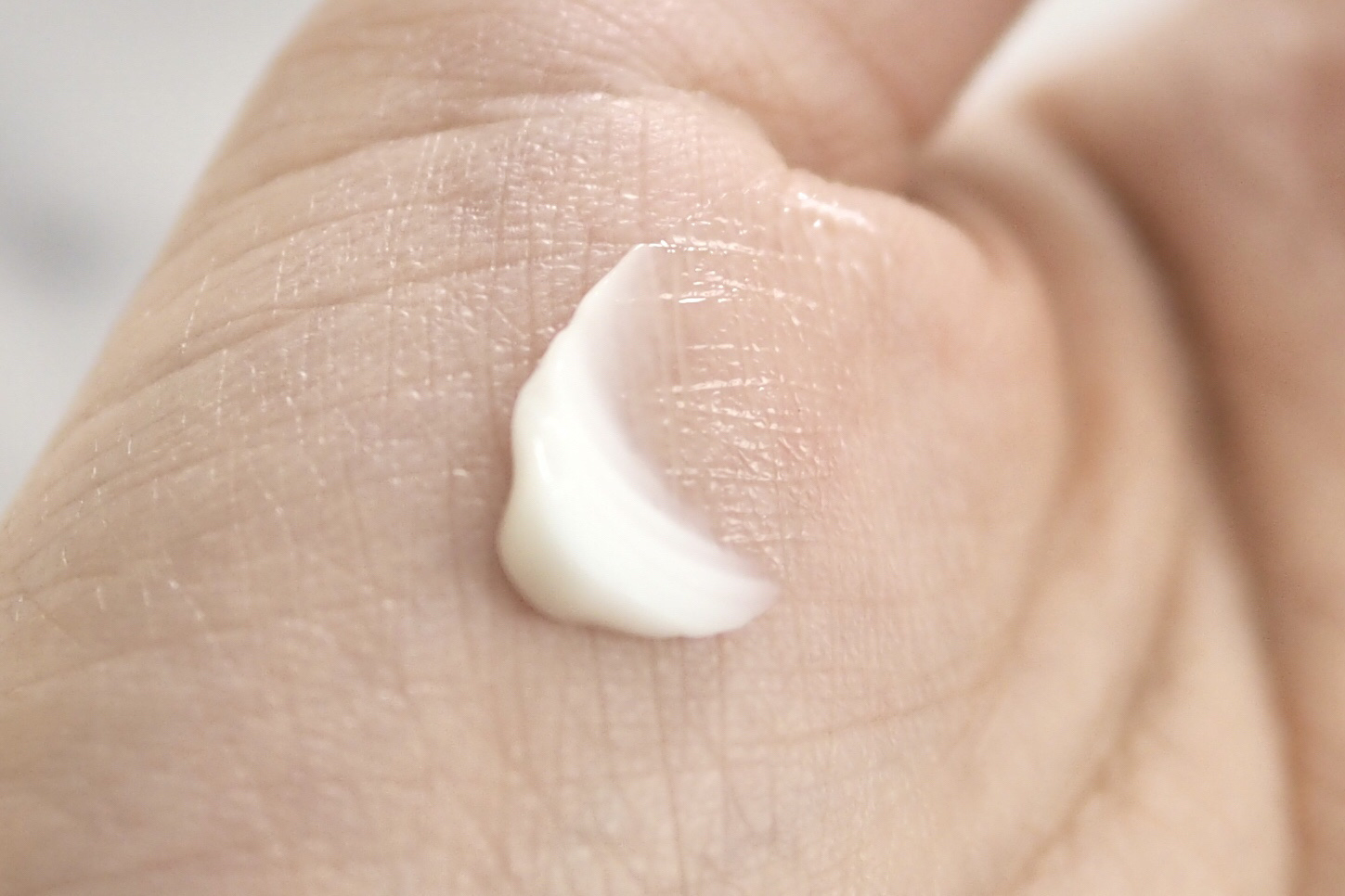 ワンダーレメディチューブ/keenoniks/フェイスクリームを使ったクチコミ（3枚目）