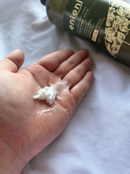 ドクダミミルキークリーム/enieni /フェイスクリームを使ったクチコミ(7枚目)