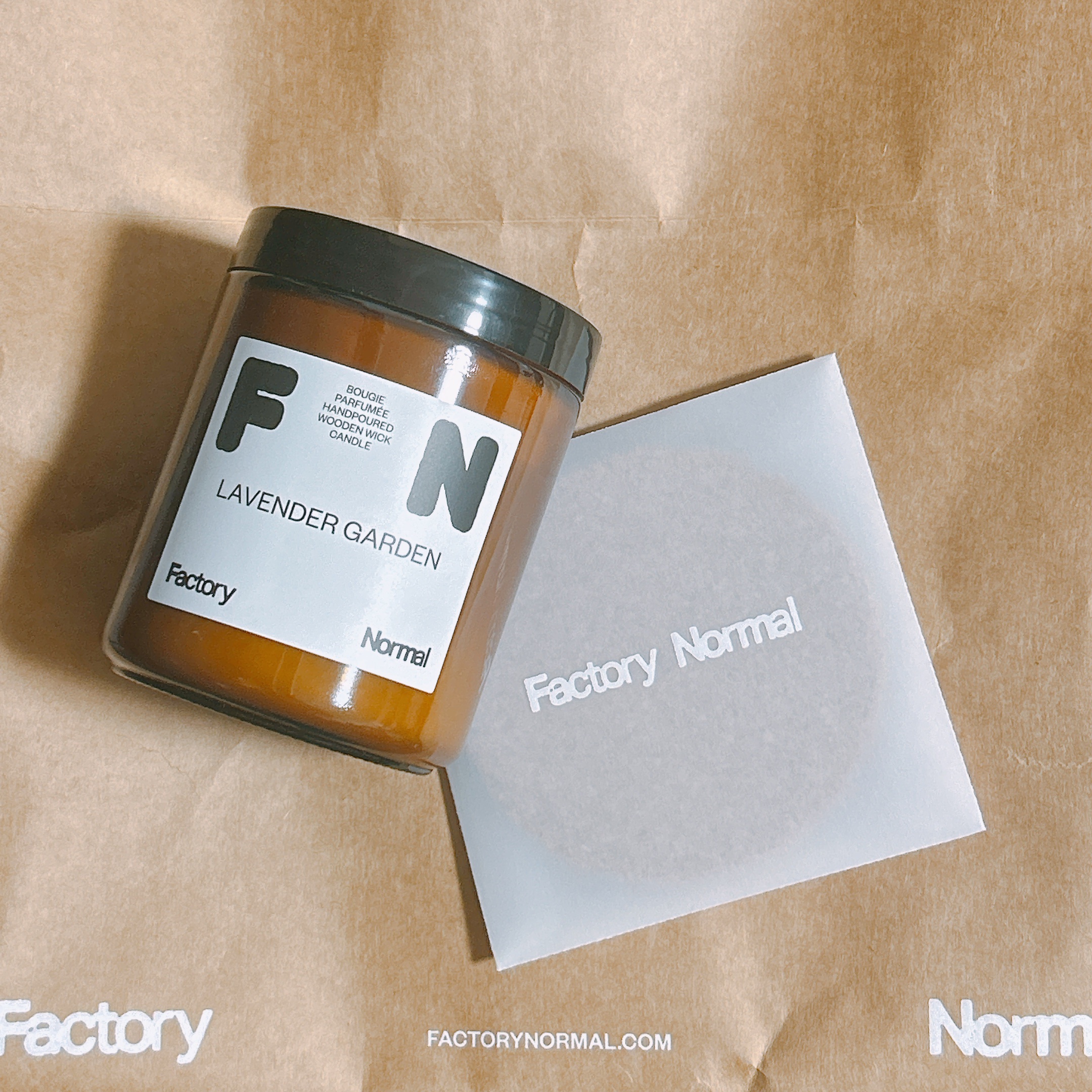 茶色い瓶 ウッド芯 キャンドル - Lavender Garden/Factory Normal/アロマキャンドルを使ったクチコミ（1枚目）