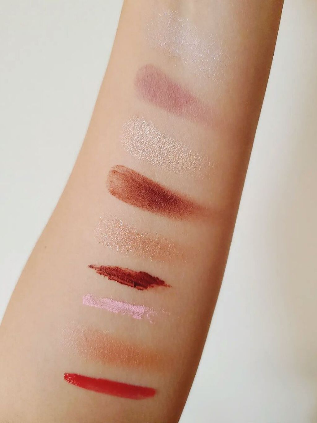 トーン ペタル エッセンス カラー バター/to/one/リップグロスを使ったクチコミ（3枚目）